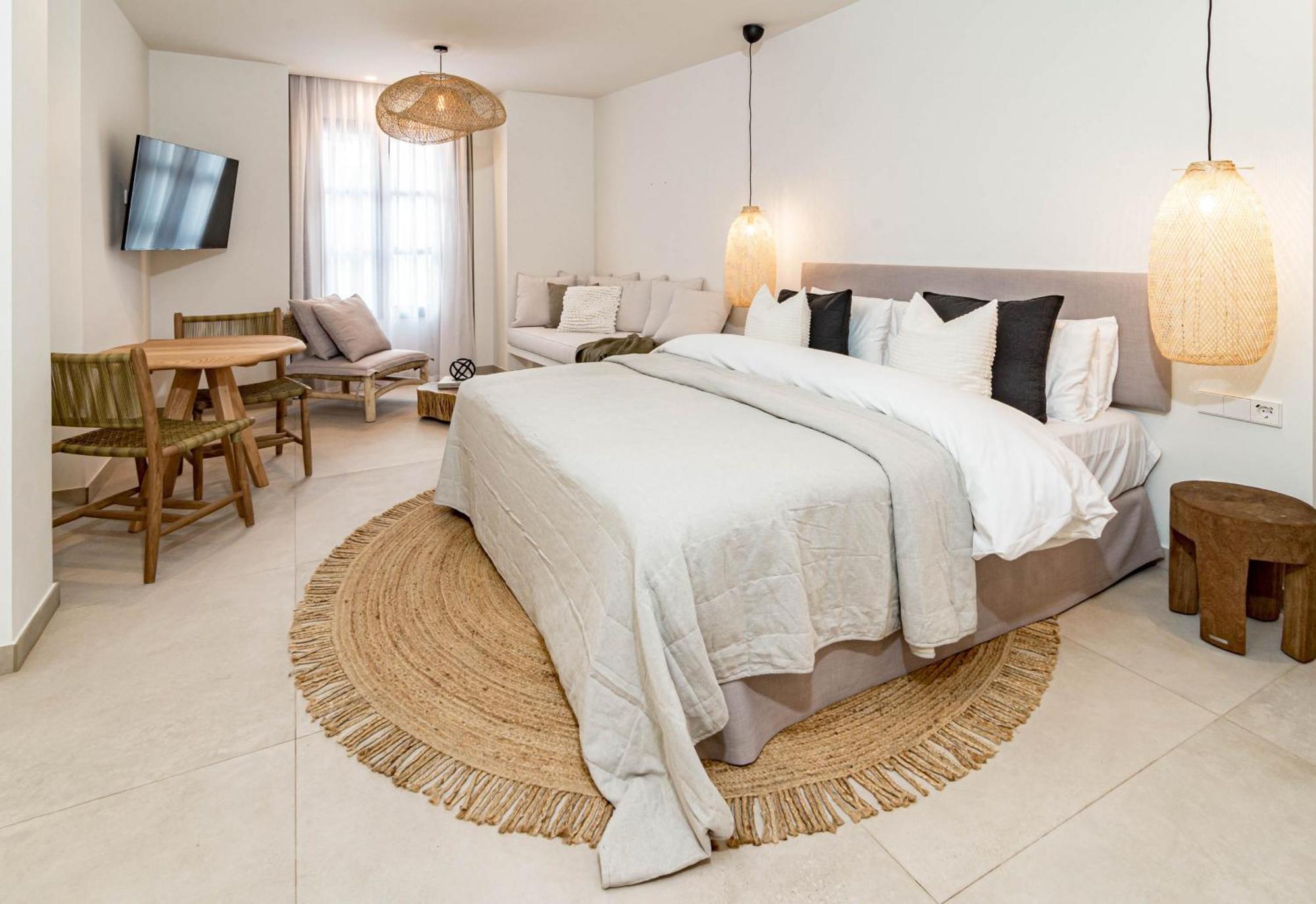 Seaclub Suites 埃斯特波纳 外观 照片