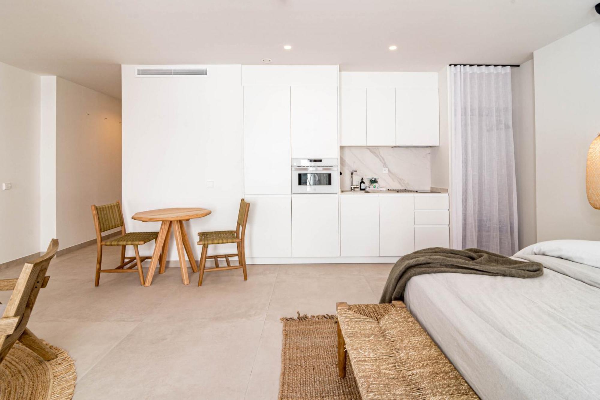 Seaclub Suites 埃斯特波纳 外观 照片