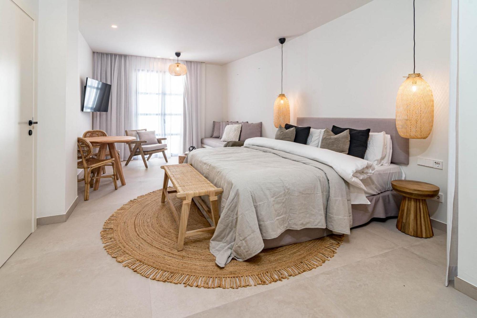 Seaclub Suites 埃斯特波纳 外观 照片