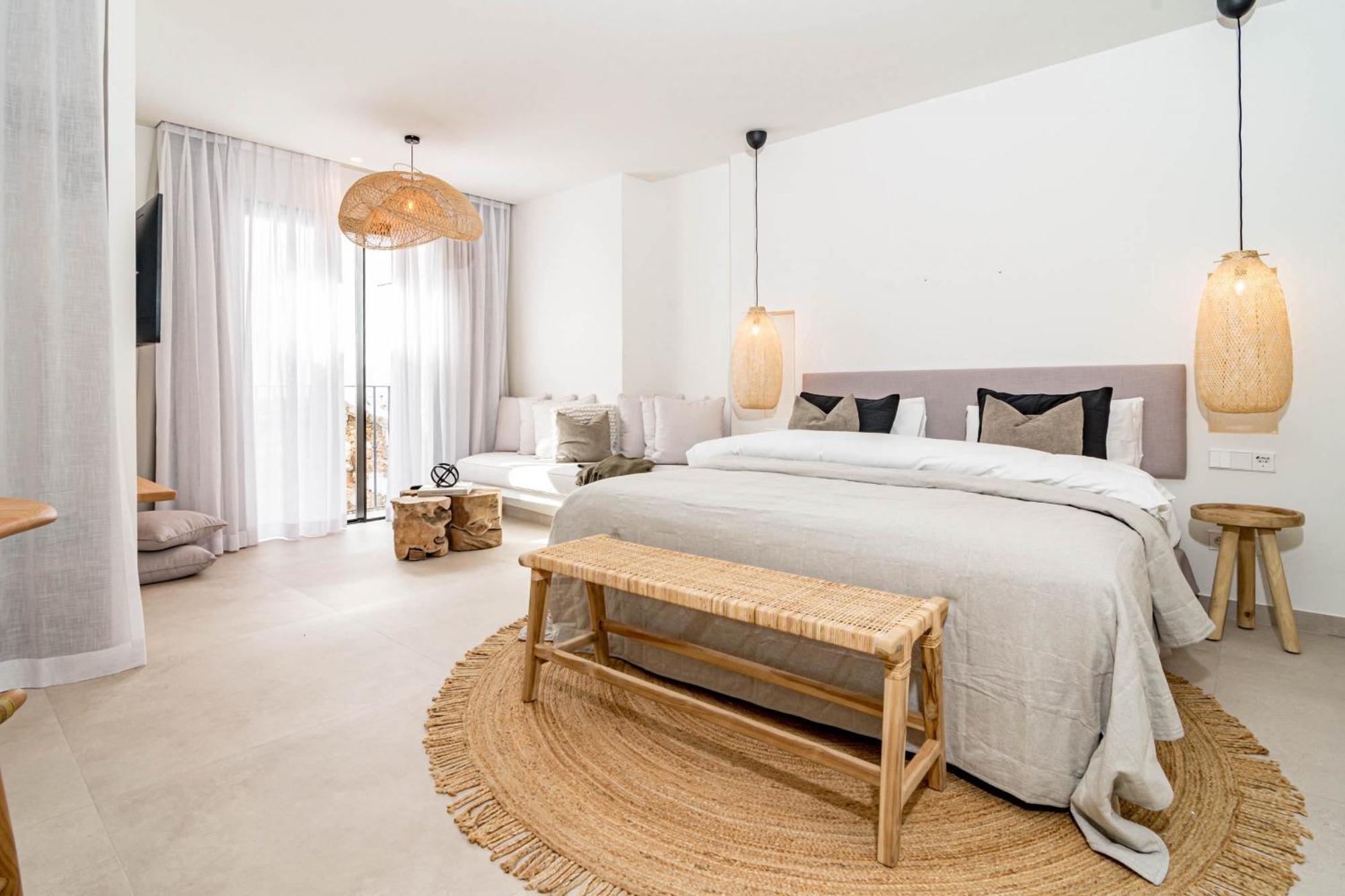 Seaclub Suites 埃斯特波纳 外观 照片